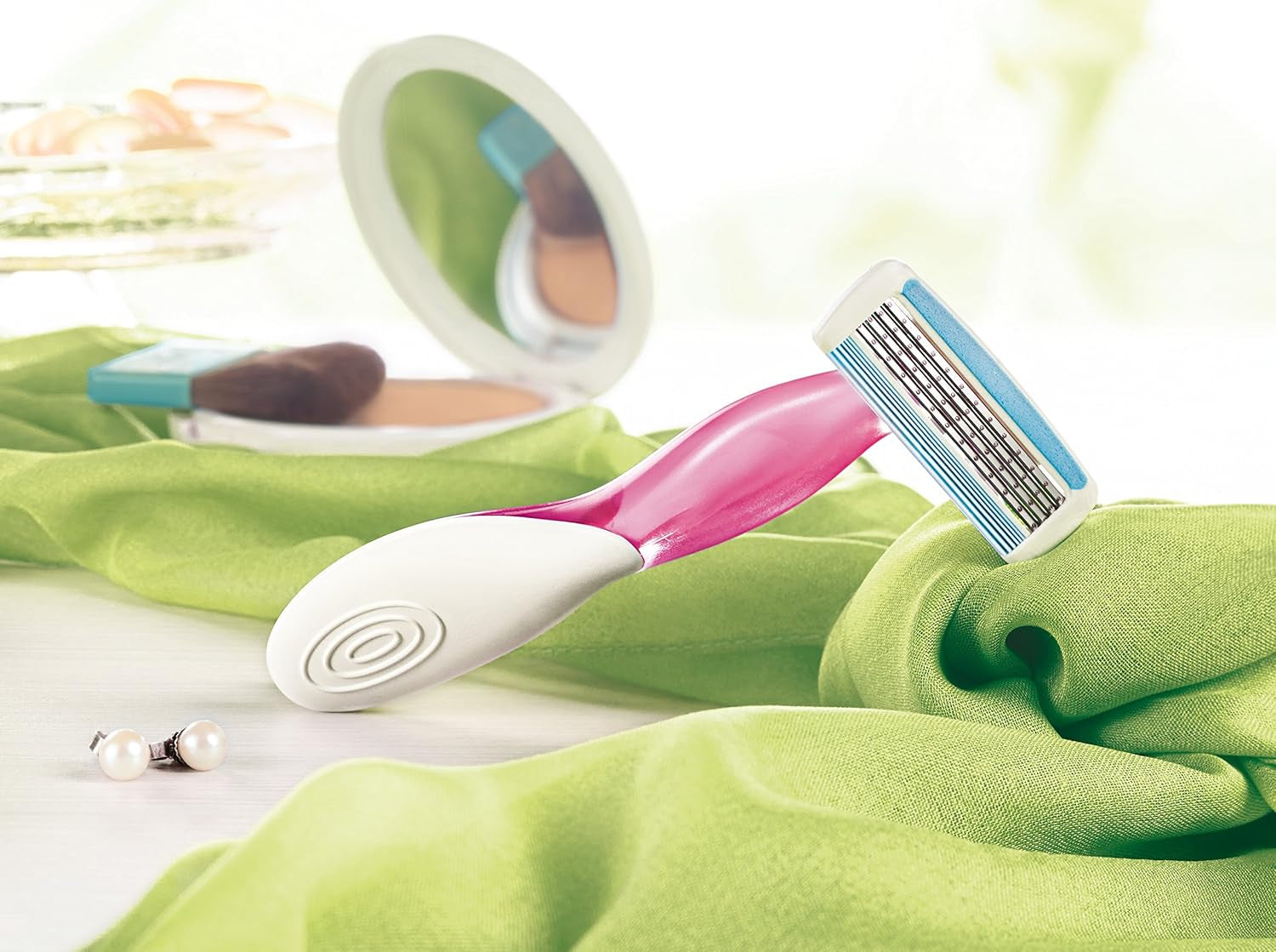 Soleil Bella Colours 4-Blade Lady Razors - Pack of 3 - Spring Mounted Blades with Pivoting Head for Ultra Smooth Shave
