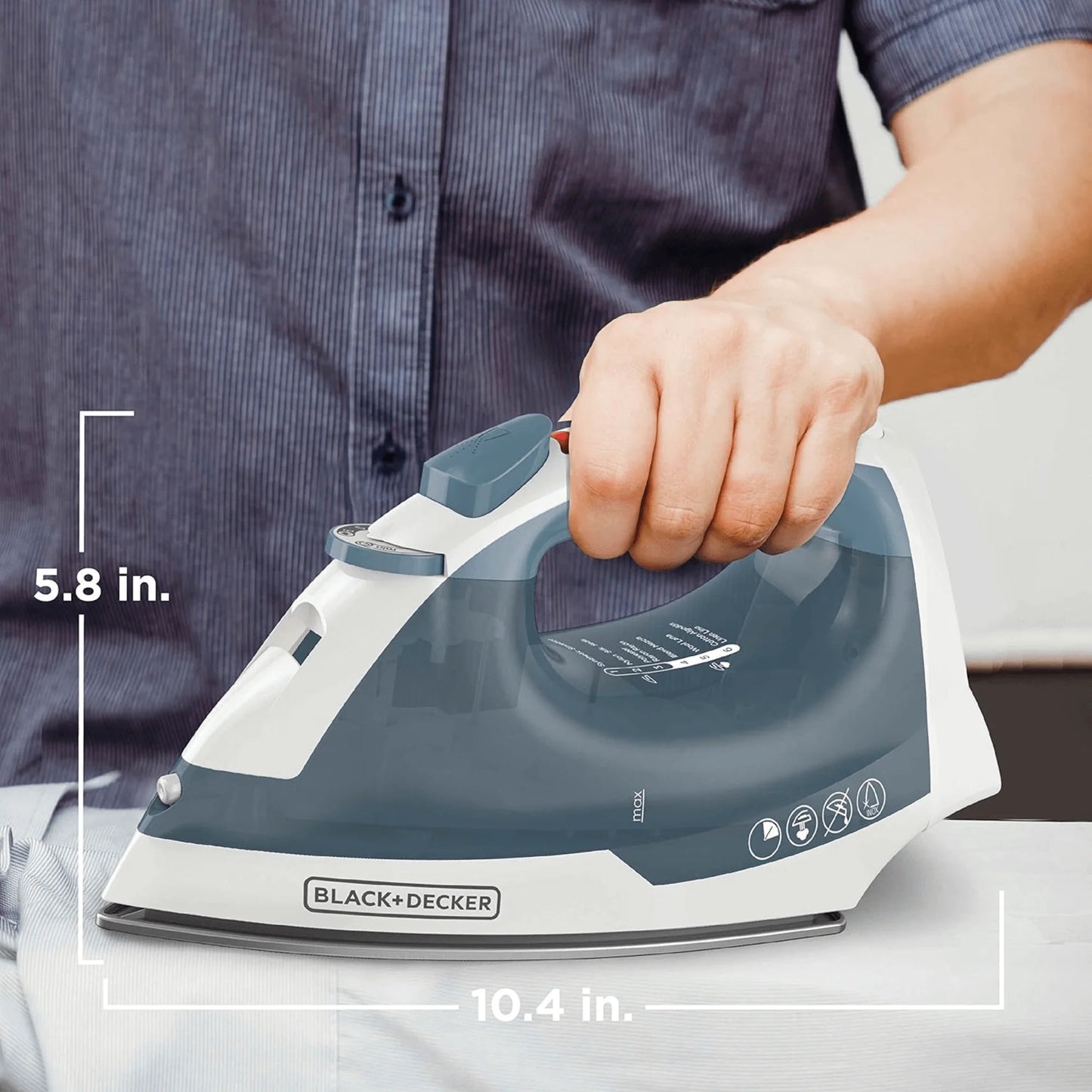 Black & Decker Easy Steam Compact Lightweight Iron - REFURBISHED
